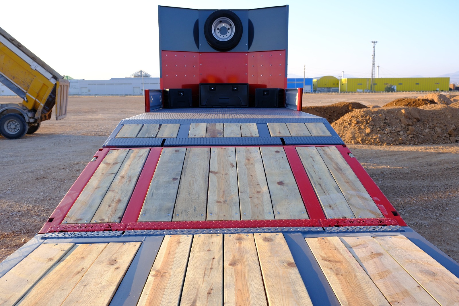 Worldwide freight services